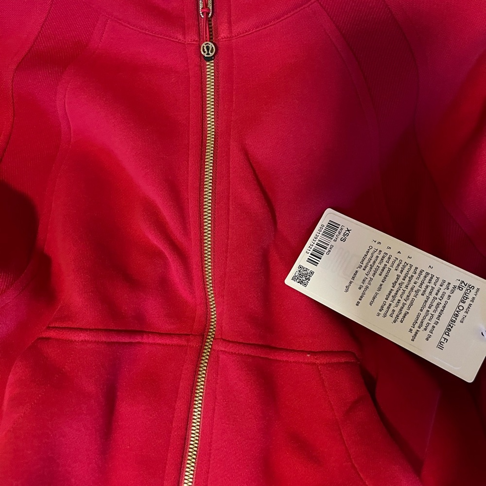 Lululemon scuba CNY dark red - Picture 3 of 6